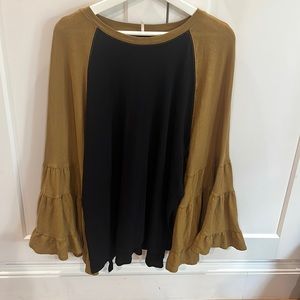 FREE PEOPLE oversized bell sleeve top